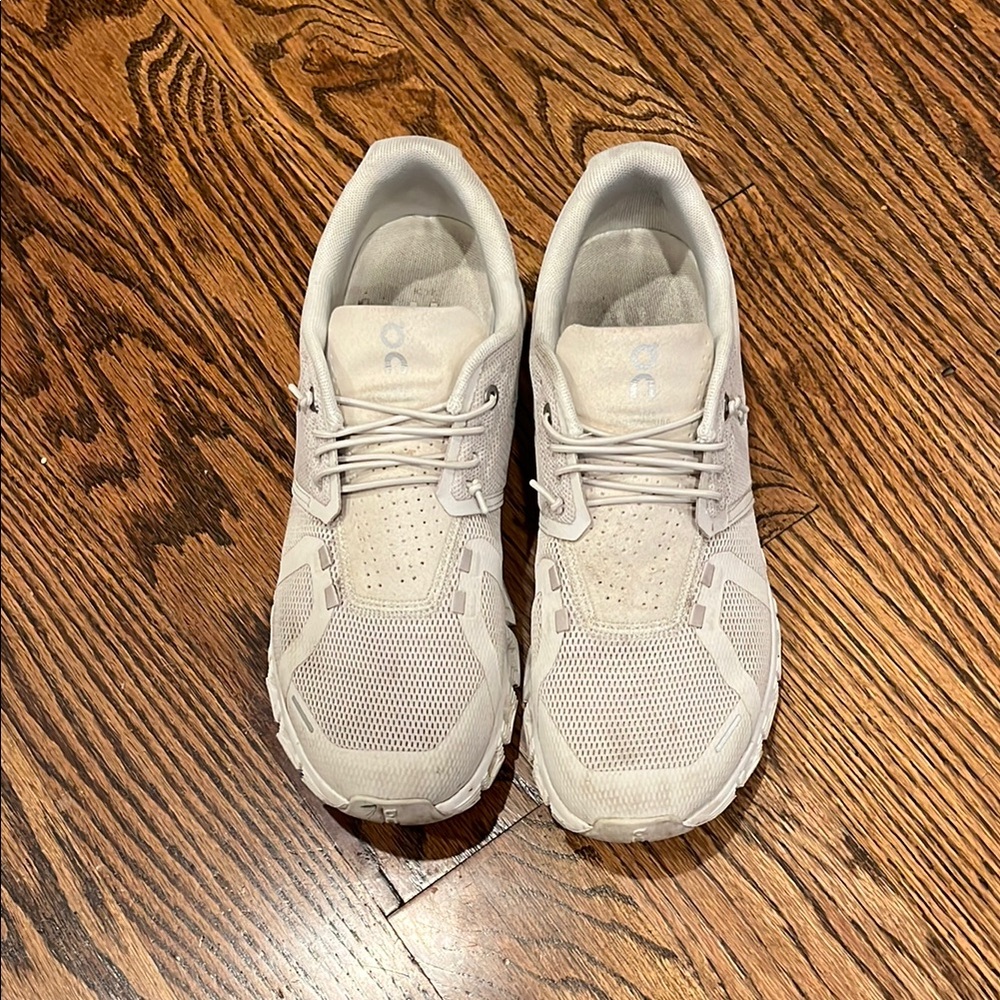 On Running women’s Athletic Shoes